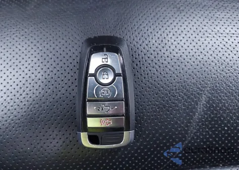 2018 Ford F-150 Lariat z USA, uszkodzony, nr VIN 1FTEW1EG9JFA19158